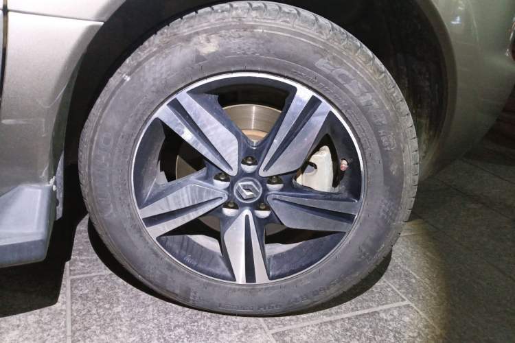 Used Renault Koleos 2014 2.5L Two-Wheel-Drive Urban Edition