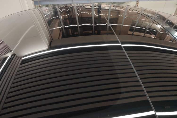 Used Tesla Model 3 2025 Rear-Wheel-Drive Version Roof