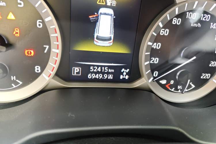 Used Nissan Terra 2020 2.5L XL Upper 4WD Automatic Four-Wheel Drive Luxury Edition Odometer Close Up