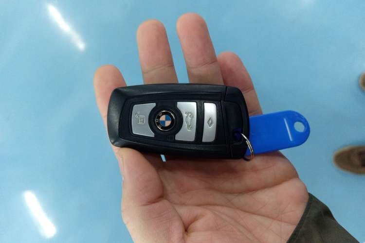 Used BMW 5 Series 2014 535Li Leading Model
