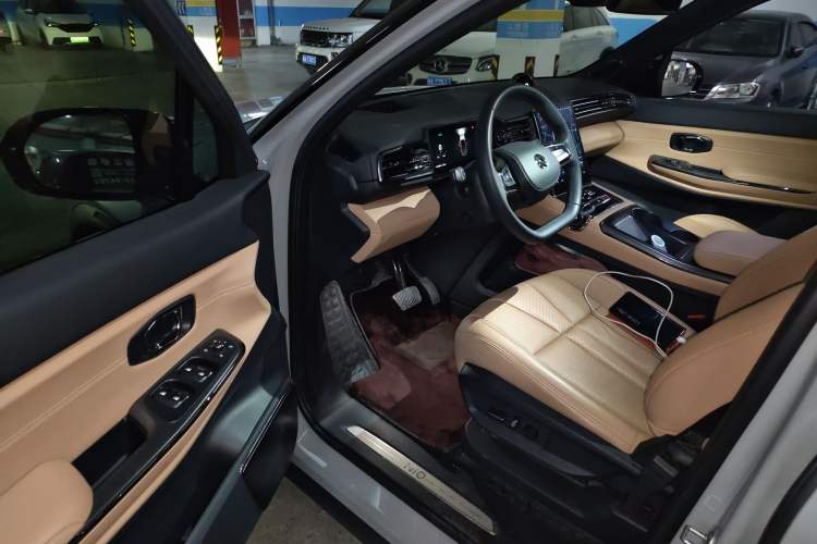 Used Nio ES8 2020 415 km Range 6-Seater Version
