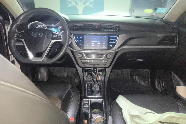 Used Geely Auto Emgrand 2017 Hatchback RS Million Edition 1.5L CVT Upward Version
