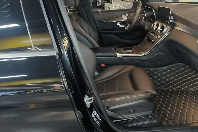 Used Mercedes-Benz GLC 2020 Facelift GLC 260 L 4MATIC Luxury Edition