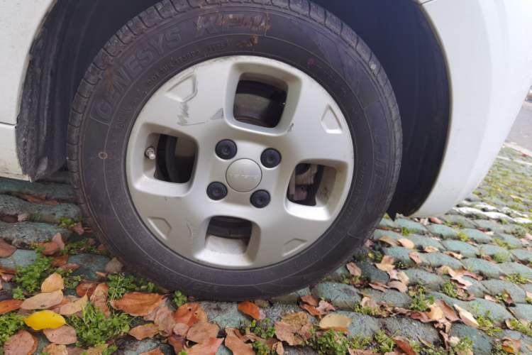 Used Roewe Clever 2021 302 km New Four-Seater Super-Efficient Version