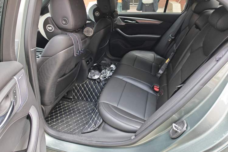 Used Cadillac CT5 2021 Revised 28T Luxury Version Left Rear Seat