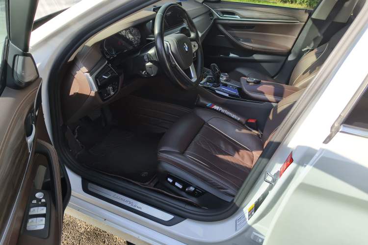 Used BMW 5 Series New Energy 2020 Mileage Upgrade Version 530Le Pioneer Edition
