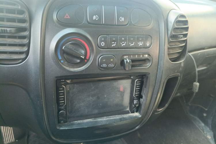 Used JAC Group Refine 2015 2.0L Shuttle Gasoline Long-Wheelbase Standard Version HFC4GA3-3D Audio And AC Panel