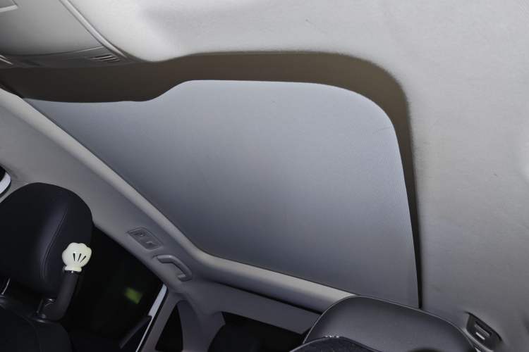 Used Volkswagen Sagitar 2019 280TSI DSG Comfort Version China VI Standard Headliner