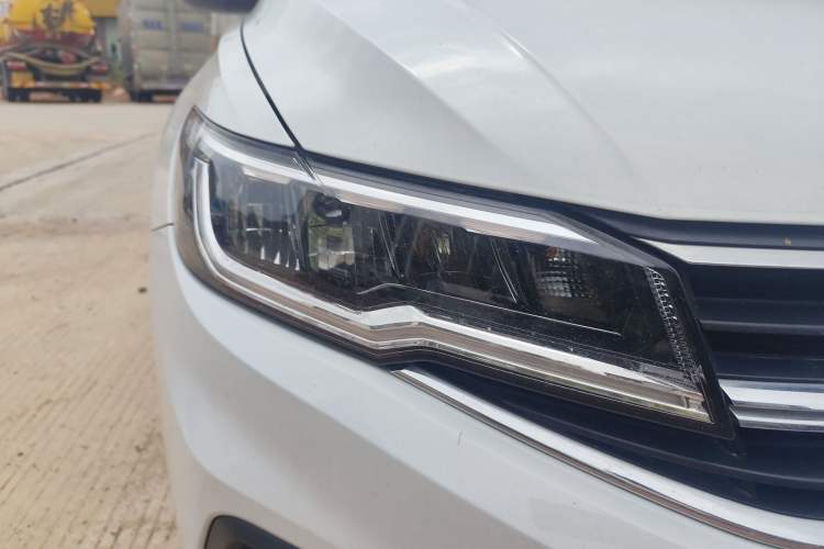 Used Volkswagen Bora 2020 1.5L Manual Fashion Edition
