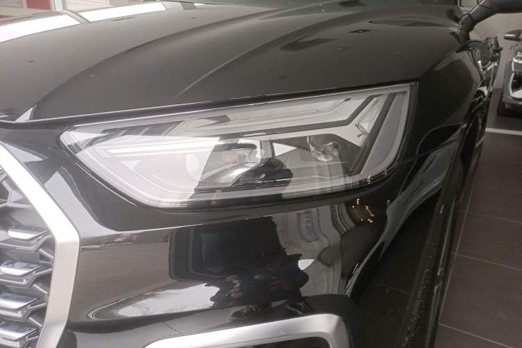 Used Audi Q5L Sportback 2021 40 TFSI Fashion Model Left Front Headlight