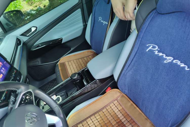 Used Volkswagen ID.4 X 2023 Smart Enjoyment Long-Range Version Left Front Seat