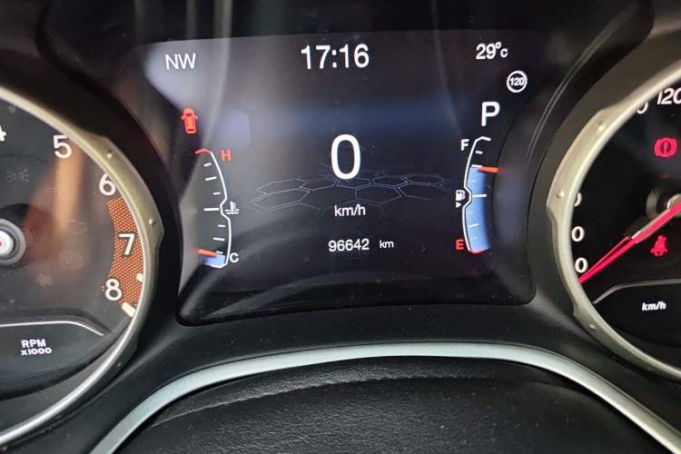 Used Jeep Compass 2017 200T Automatic Family Edition
