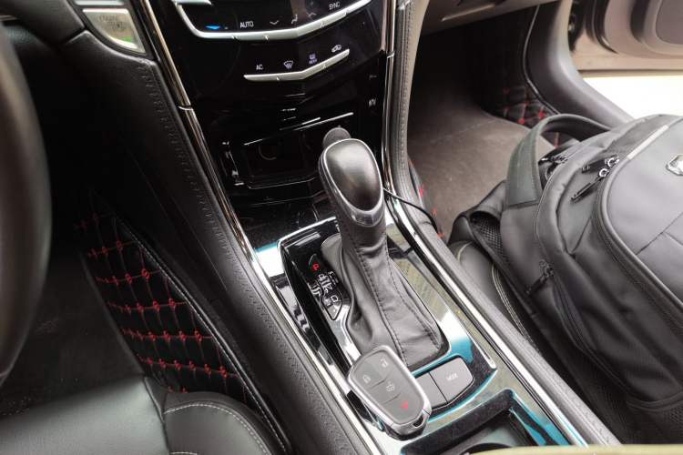Used Cadillac ATS-L 2014 25T Comfort Model Gear Lever