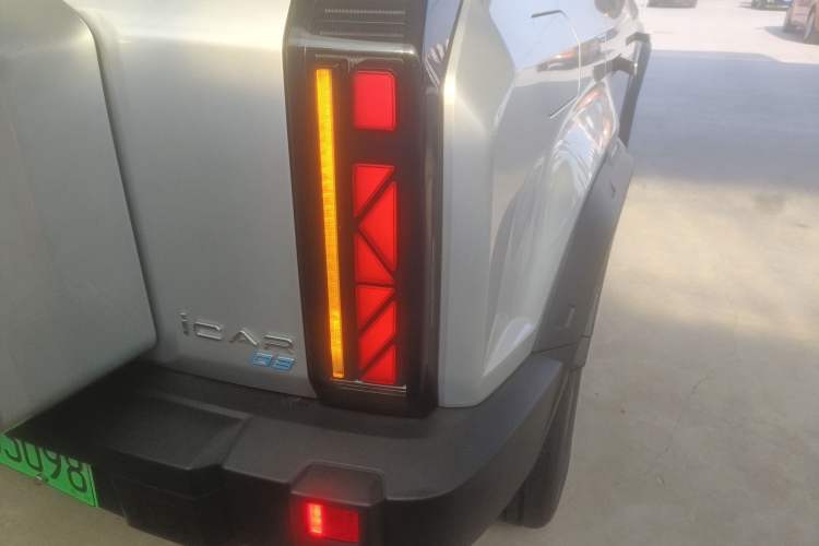Used iCAR 03 2024 501km Two-Wheel Drive Long-Range Version Right Rear Taillight