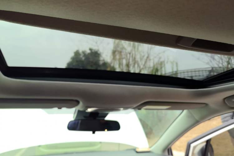 Used Toyota Levin 2024 Smart Electric Hybrid Dual-Engine 1.8L Luxury Edition