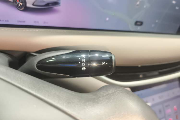 Used IM L6 2025 Ultra Model Gear Lever