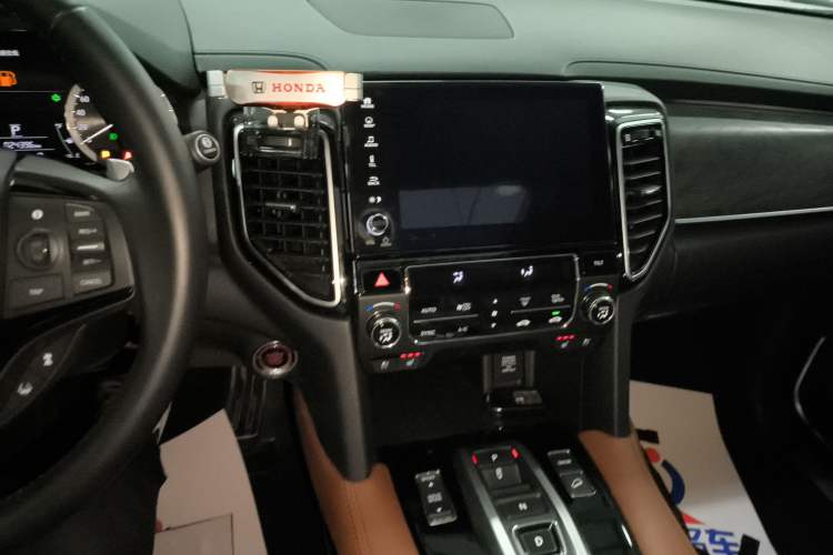 Used Honda UR-V 2020 370TURBO Four-Wheel Drive Prestige Edition Audio And AC Panel