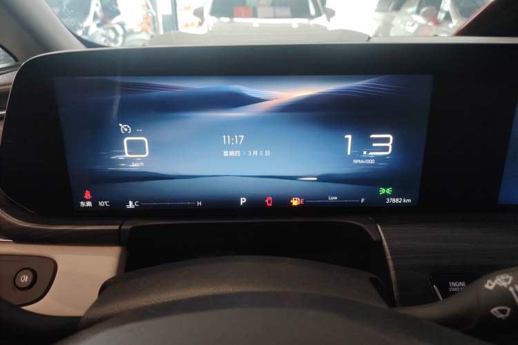 Used Buick GL8 2023 ES Lu Zun Comfort Model
