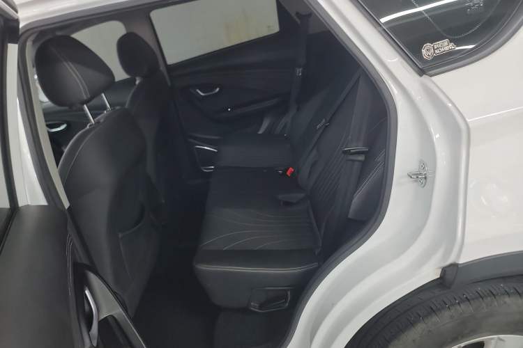 Used JETOUR X70M 2021 1.5T Manual Urban Partner Model 5 Seats Left Rear Seat