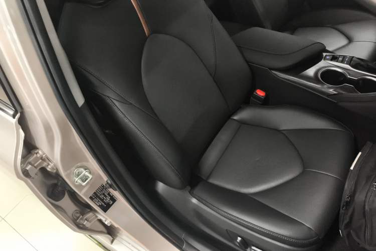 Used Toyota Camry 2023 2.5G Luxury Edition