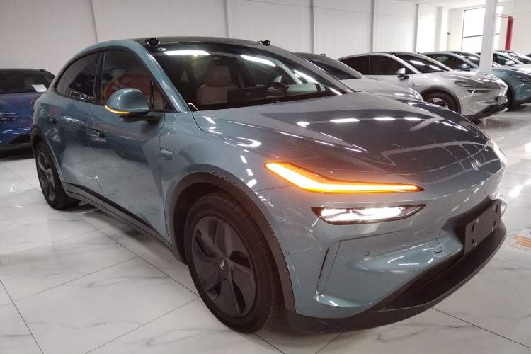 Used ONVO L60 2024 60 kWh Rear-Drive Version
