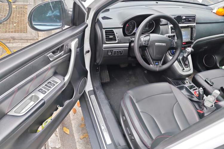 Used Haval H6 2017 Blue Label Sport Edition 1.5T Automatic Two-Wheel Drive Luxury Model