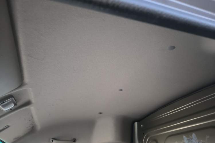 Used Jinbei Hiace X30 2020 1.5L Van Super-Enjoyment Model China VI Standard SWC15M