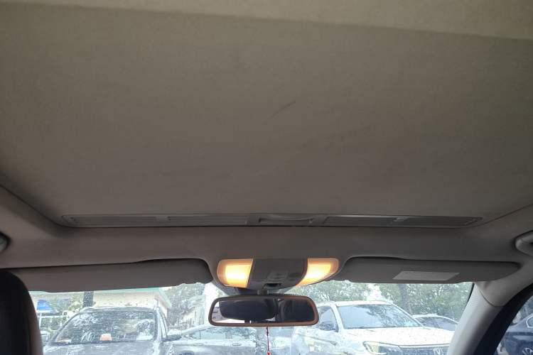 Used Mercedes-Benz C-Class 2010 C 180K Classic model