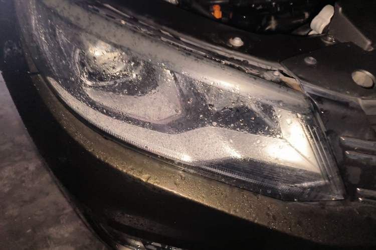 Used Volkswagen Tiguan 2013 1.8 TSI Automatic Two-Wheel Drive Comfort Edition Right Front Headlight