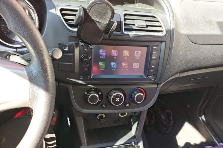 Used HYOSOW S2 2014 1.5L Manual Comfort Version China IV Emission Standard
