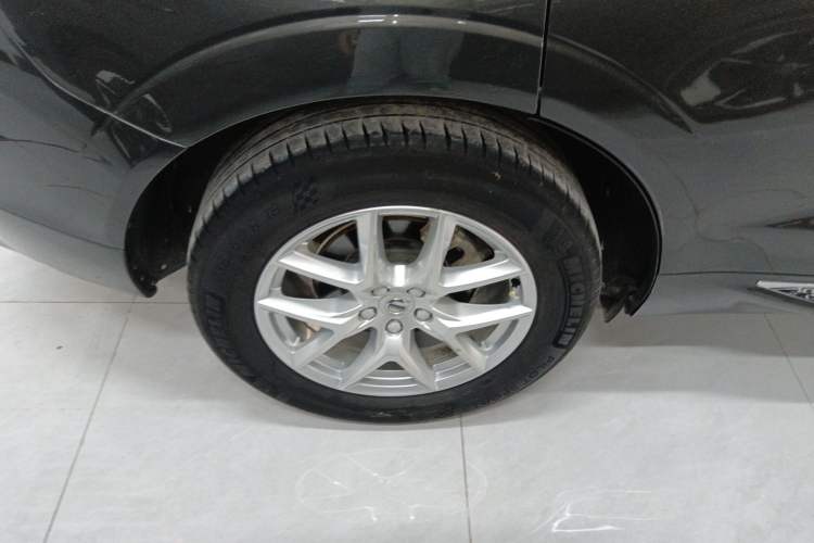 Used Volvo XC60 2020 T5 4x4 Zhiyi Luxury Edition Right Rear Wheel Hub
