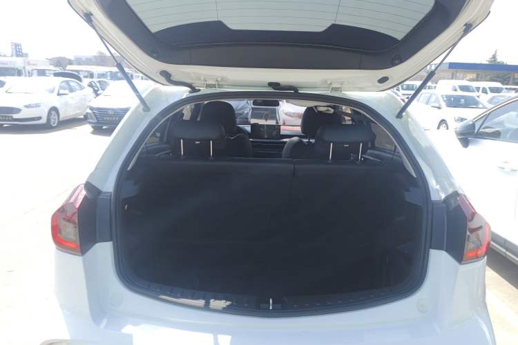 Used Geely Auto Vision X3 2021 PRO 1.5L CVT Deluxe Model
