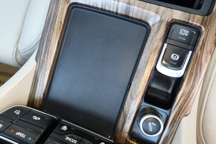 Used GAC Trumpchi M8 2018 320T Luxury Edition
