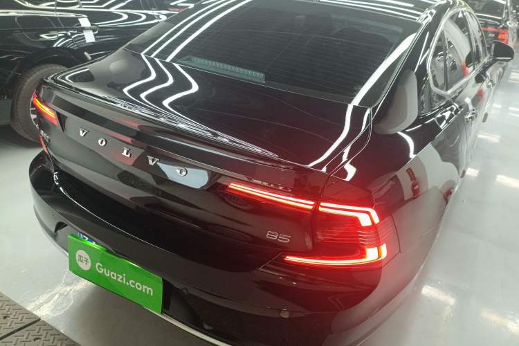 Used Volvo S90 2022 B5 Zhiyuan Luxury Edition
