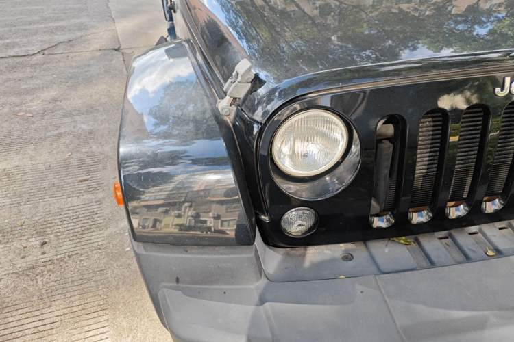 Used Jeep Wrangler 2014 3.0L Sahara Four-Door Edition
