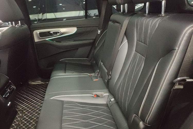 Used GAC Trumpchi GS8 2025 Linghang Series 2.0 TGDI Two-Wheel-Drive Luxury Edition 5 Seats