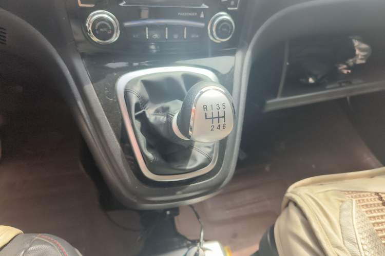 Used Haval H6 2014 Upgraded Model 1.5T Manual Two-Wheel Drive Elite Version