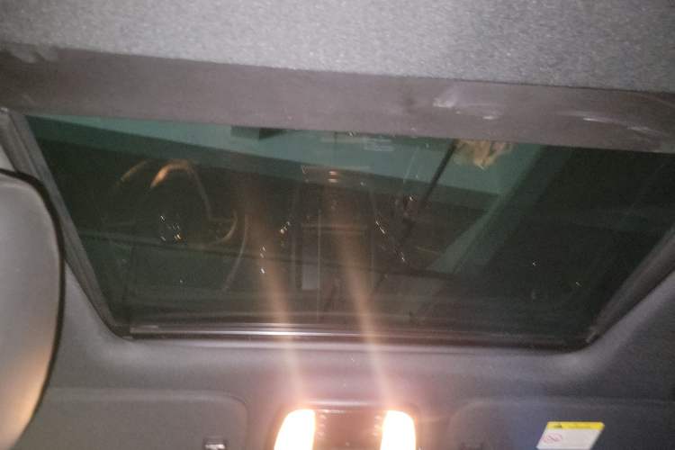 Used Jeep Grand Cherokee 2016 3.6L Elite Navigation Edition Headliner