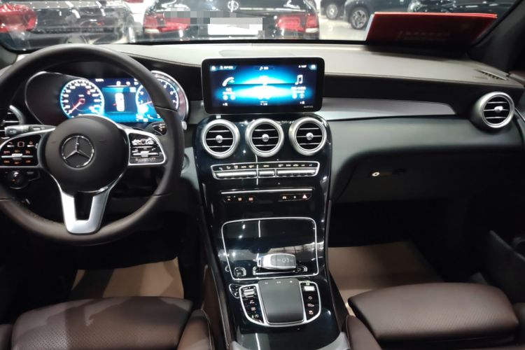 Used Mercedes-Benz GLC 2021 GLC 260 L 4MATIC Dynamic Edition
