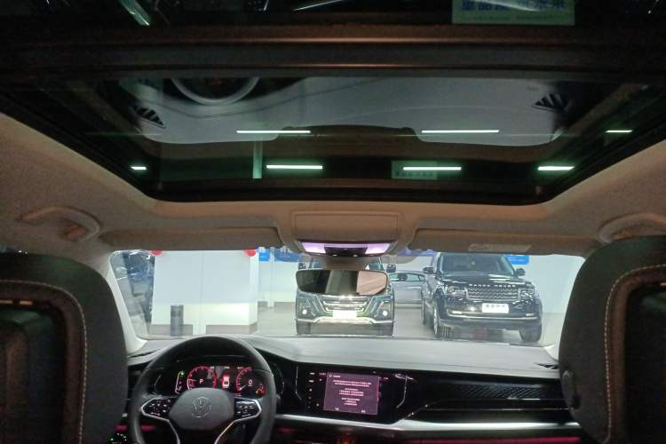 Used Volkswagen Passat 2022 330TSI Starry Luxury Edition
