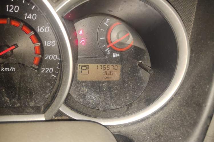 Used Nissan Sylphy 2009 2.0XL CVT Luxury Edition Odometer Close Up