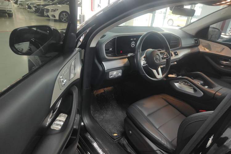 Used Mercedes-Benz GLE Coupe 2020 GLE 350 4MATIC Coupe SUV Luxury Model