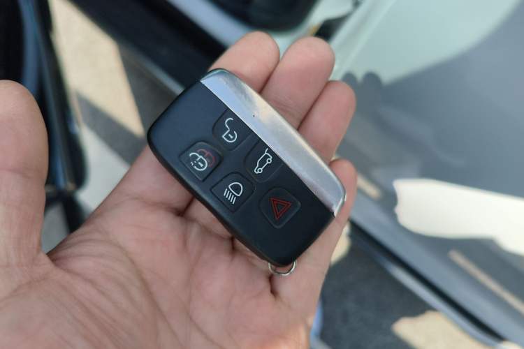 Used Land Rover Discovery Sport 2017 2.0T HSE
