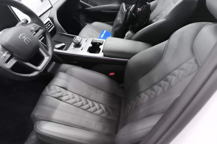 Used BYD Song L DM-i 2025 Intelligent Driving Version 160 km Beyond-Range Type