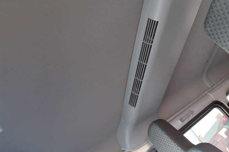 Used Wuling Zhiguang 2023 1.5L Practical Version 5/7 Seats Headliner