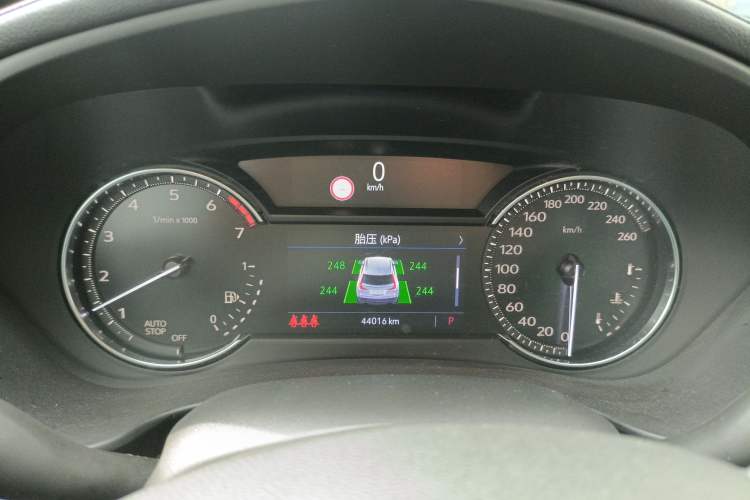 Used Cadillac XT4 2020 28T Two-Wheel-Drive Leading Version
