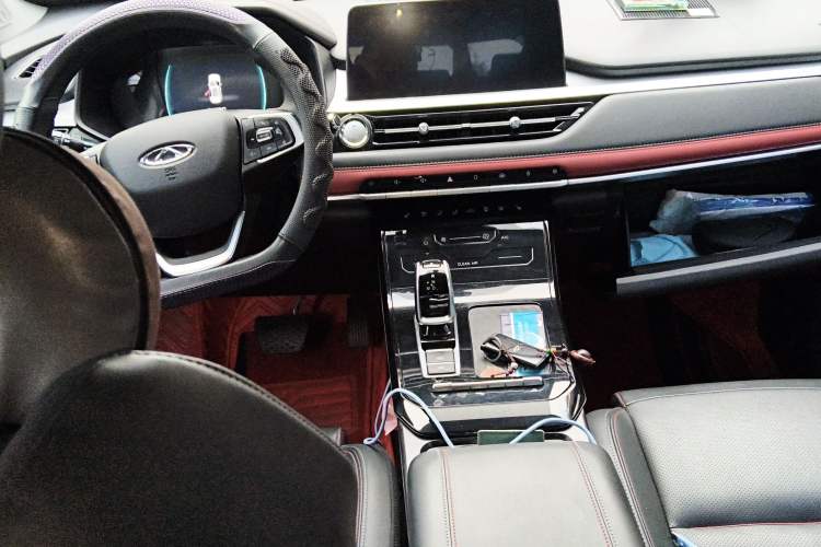 Used Chery Tiggo 7 2022 Super Edition 1.5T CVT Super Hero Center Console