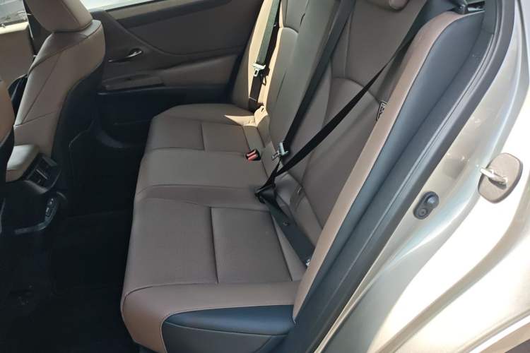 Used Lexus ES 2025 200 Premium Edition
