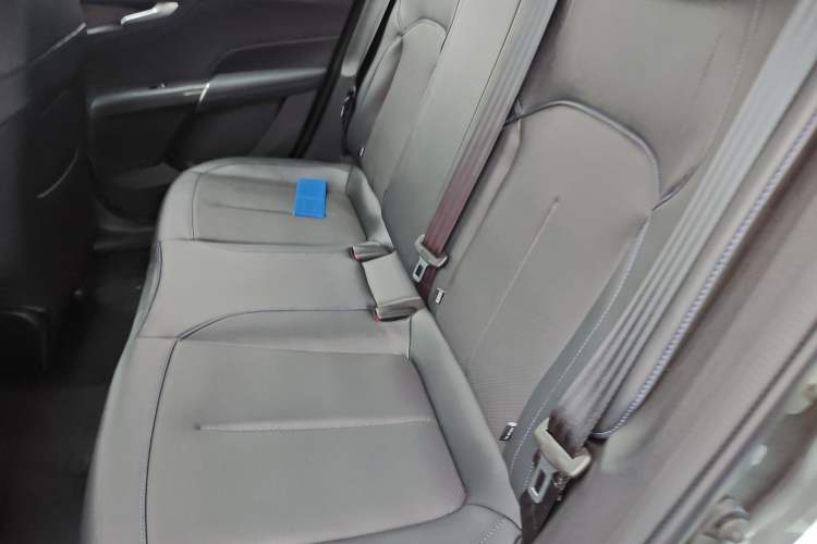 Used CHANGAN Eado 2025 Blue Whale 1.5T 500Bar Prestige Model Left Rear Seat