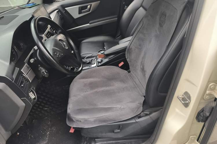 Used Mercedes-Benz GLK-Class 2011 GLK 300 4MATIC Dynamic Model Left Front Seat